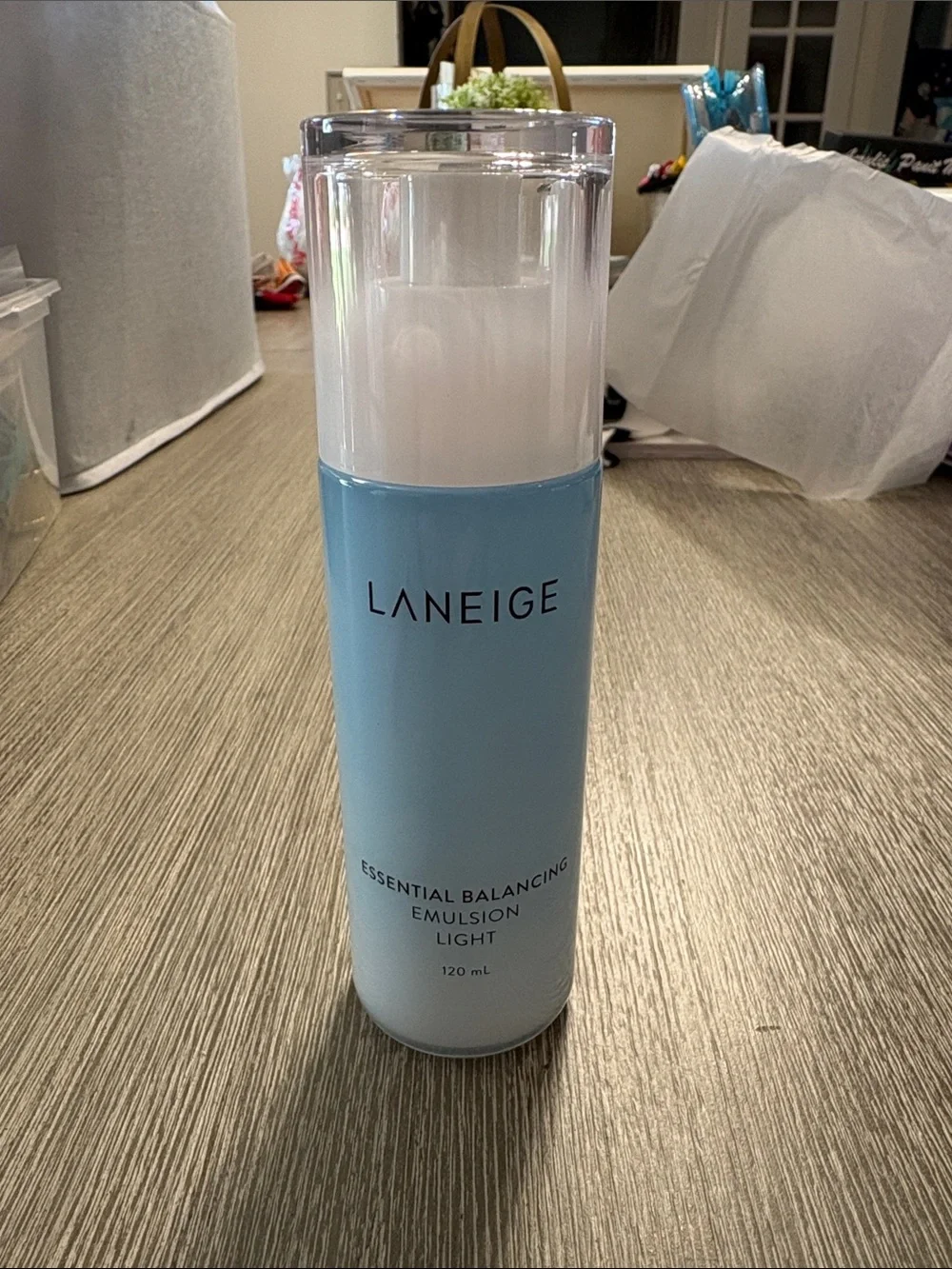 LANEIGE Light Blue Essential Balancing Emulsion - Hydrating Moisturizer